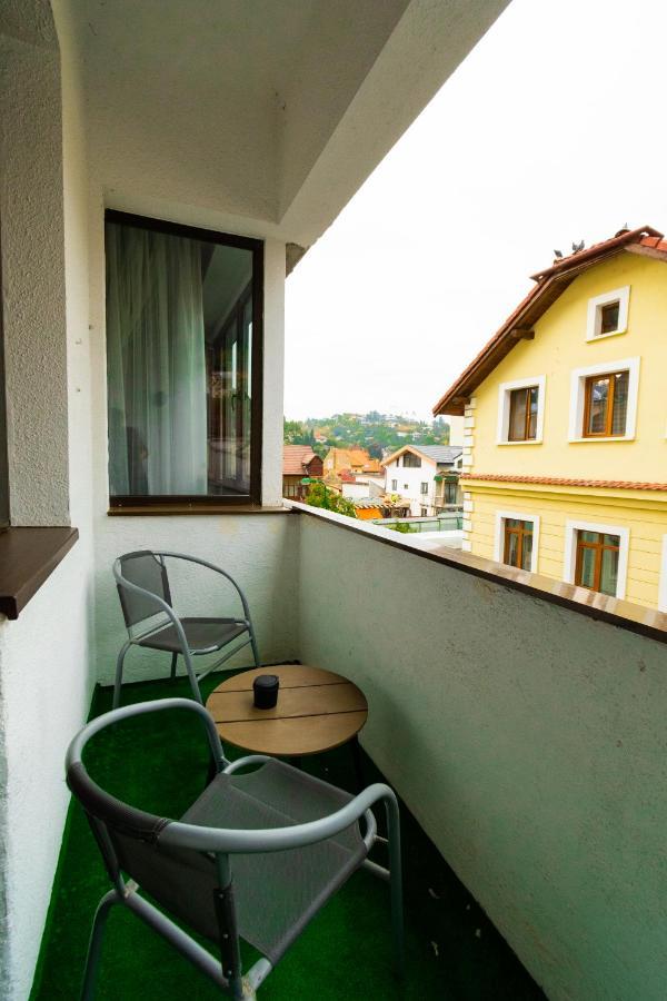 Ardor Apt - Bright And Secluded Apartment In The Heart Of Old Town Braşov Esterno foto
