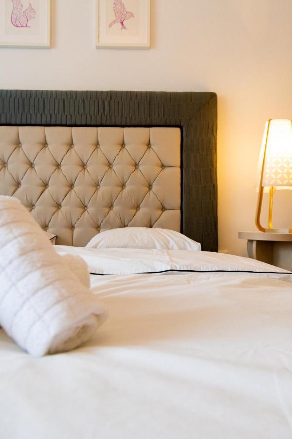 Ardor Apt - Bright And Secluded Apartment In The Heart Of Old Town Braşov Esterno foto